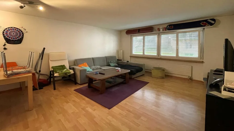 Casa residenziale e commerciale con parcheggi a Buckten/BL – foto 7 di 11