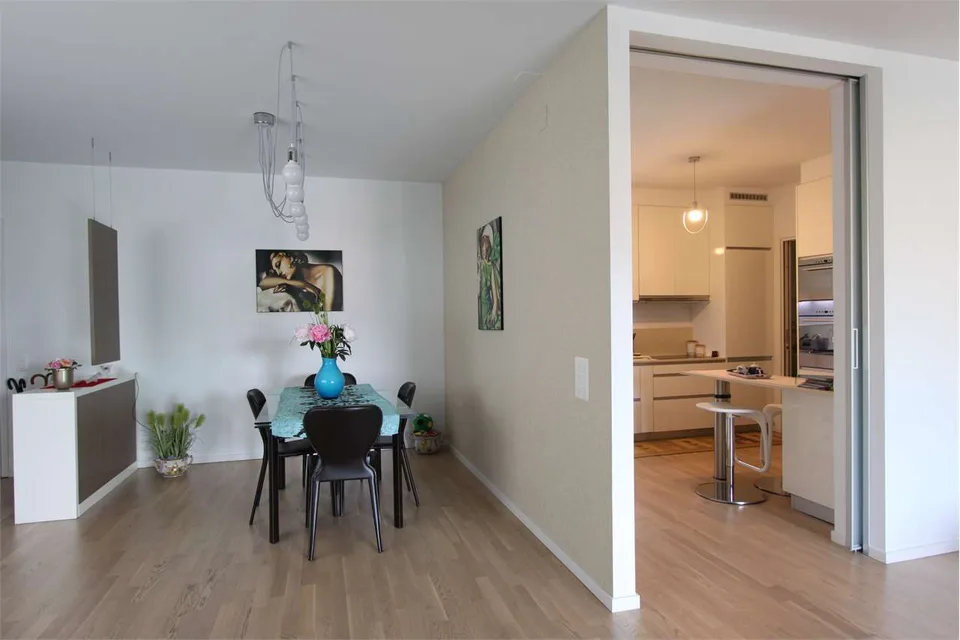 Moderne et spacieux dans un excellent emplacement. Ref. 888 – photo 6 sur 13