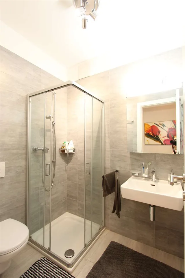 Moderne et spacieux dans un excellent emplacement. Ref. 888 – photo 13 sur 13