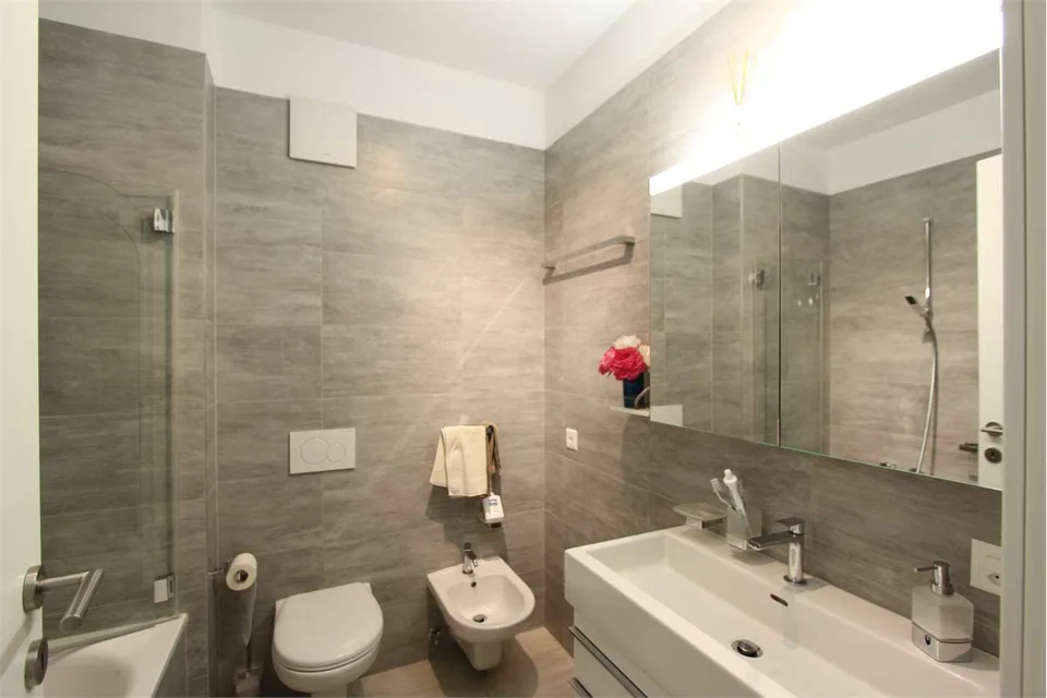 Moderne et spacieux dans un excellent emplacement. Ref. 888 – photo 11 sur 13