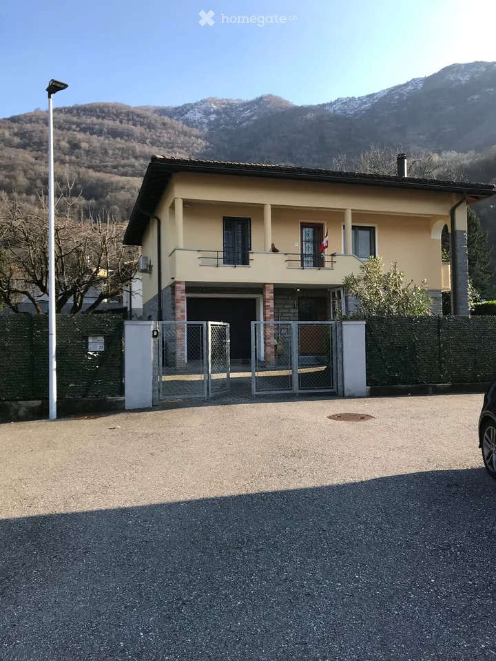 Vendo casa a Cadenazzo con piano climatizzato