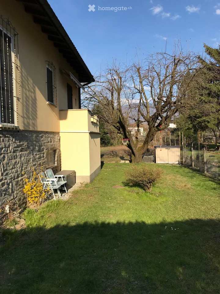 Selling house in Cadenazzo with air conditioning