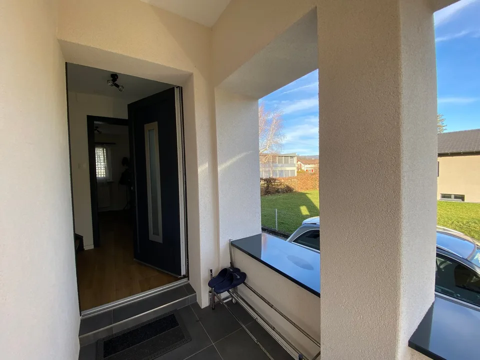 Casa, Bassecourt - 799000