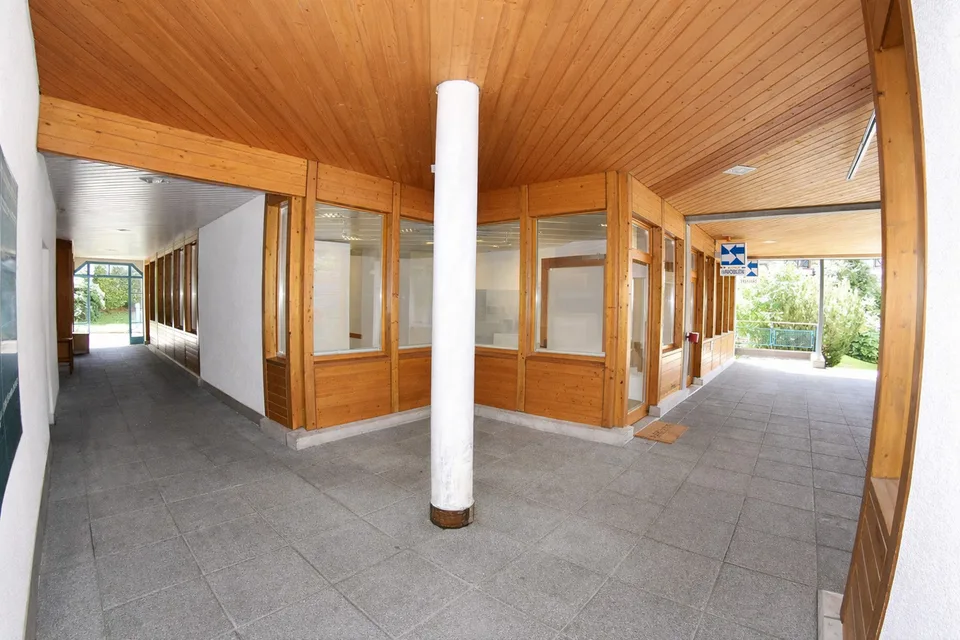 Büro 1-4 Pers. mit Archiv/UG - Gratis-Kundenparkplätze