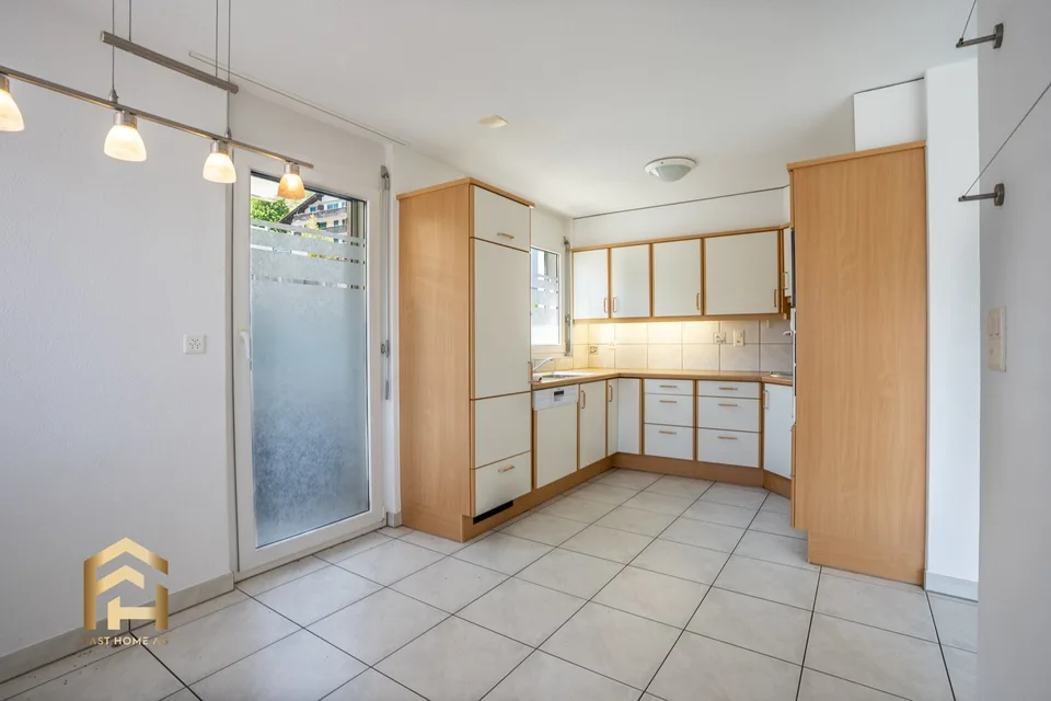 Geräumige 5.5-Zimmerwohnung inkl. Möglichkeit Dachstock auszubauen (St