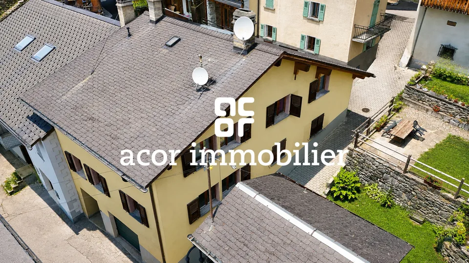 Maison de village avec deux appartements 4,5 pièces à Liddes