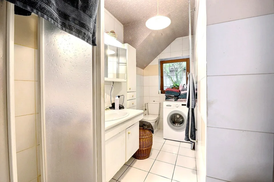 EXKLUSIVANGEBOT – CHARAKTERHAUS MIT GROSSEM POTENZIAL – IN DER NÄHE VON STADTZENTRUM UND BAHNHOF – Foto 12 von 24
