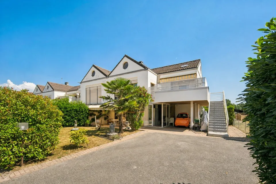 Exclusive! Charming duplex in the Geneva countryside