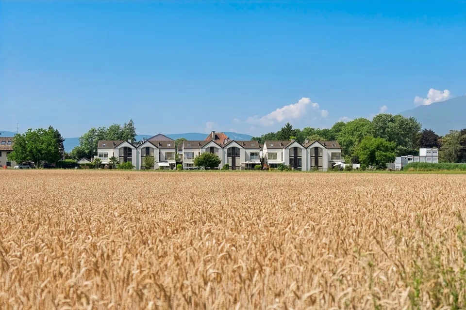 En exclusivité ! Duplex de charme en campagne genevoise