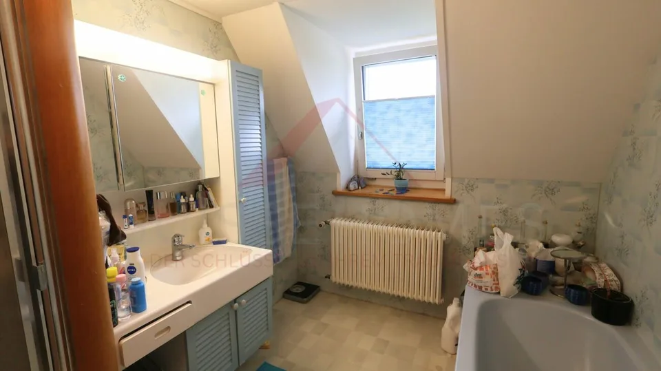 Edificio residenziale e commerciale attraente con ristorante e possibilità di sviluppo a Plaffeien – foto 24 di 27
