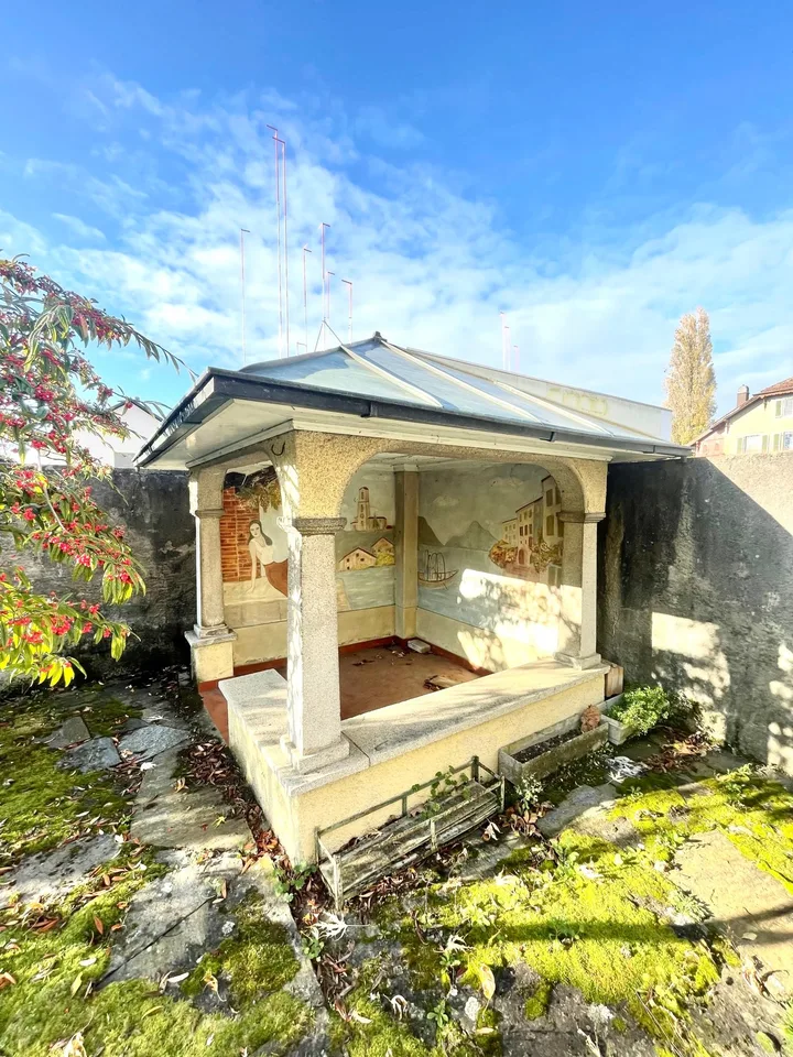 Mitten im Herzen des Dorfes Cortaillod, charmantes Dorfhaus