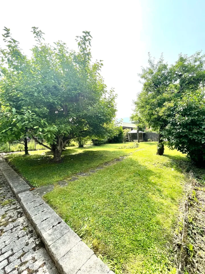 Mitten im Herzen des Dorfes Cortaillod, charmantes Dorfhaus