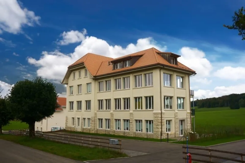 Loft Lumineux de 177m² : Vivez dans un Cadre Historique avec Vue Dégagée