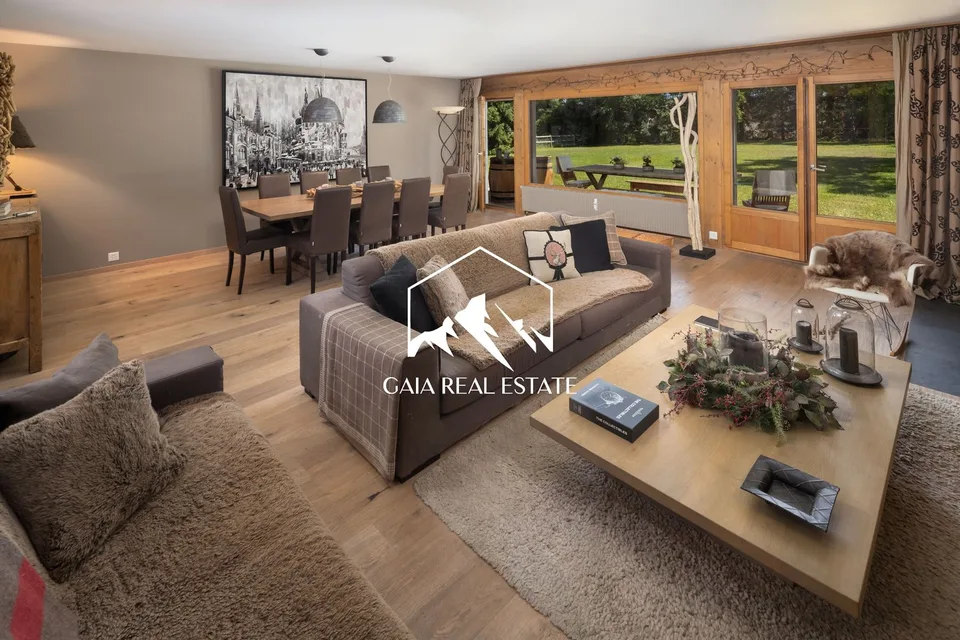 Stunning 4.5-Room Apartment on Route de Tsarbouye