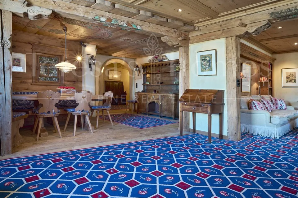 Exklusive Luxuswohnung mit Chalet Charakter im Zentrum von Klosters