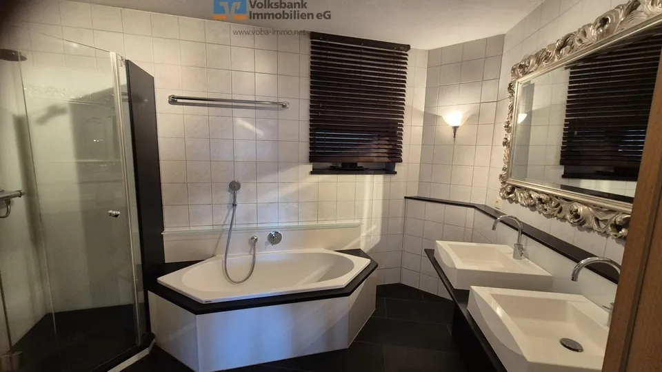 Kadelburg - helle 3,5 Zimmerwohnung mit großem Balkon - 120 m² – Foto 9 von 13