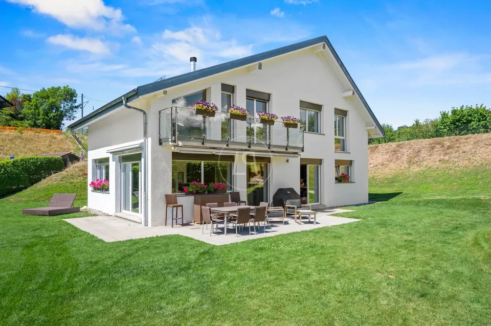 Propriété moderne dans un quartier résidentiel à Saint-Légier