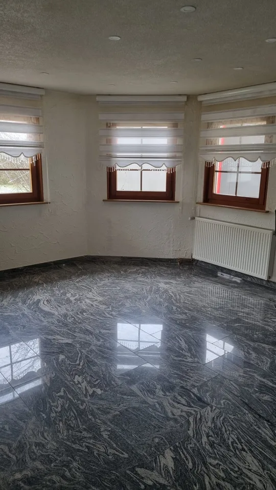 Bonndorf - Haus & Gewerbe KFZ Werkstatt – Foto 10 von 13
