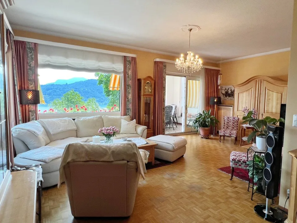 Proprietà con la vista da cartolina!!!