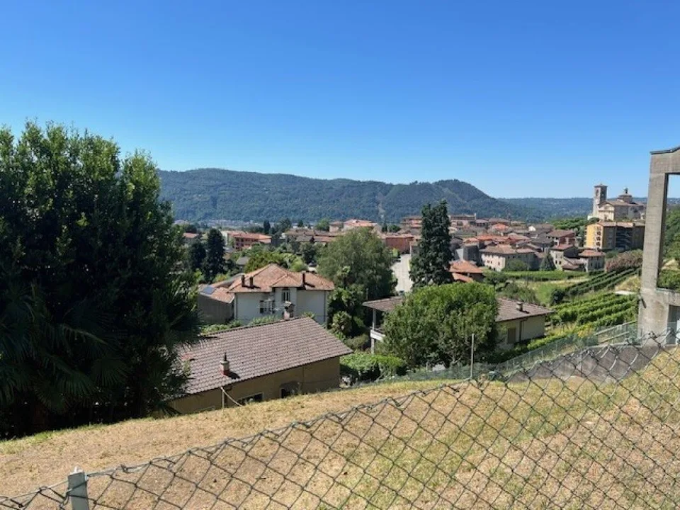 Terreno edificabile con vista