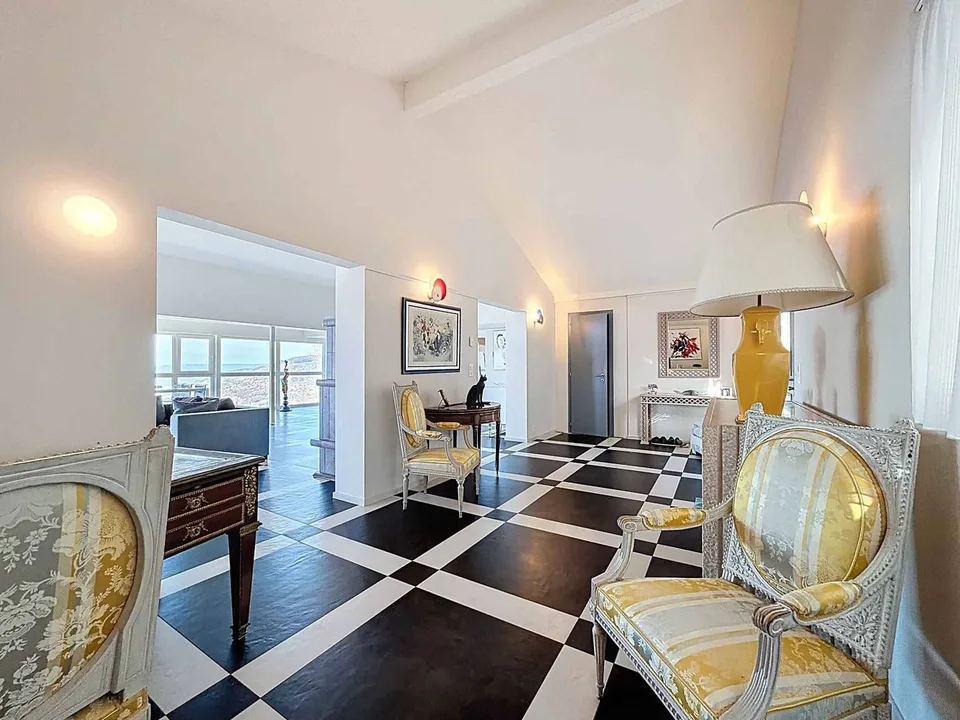 MAISON INDIVIDUELLE  DE 6,5 PIECES AVEC SUPERBE VUE PANORAMIQUE DANS QUARTIER RESIDENTIEL TRES CALME