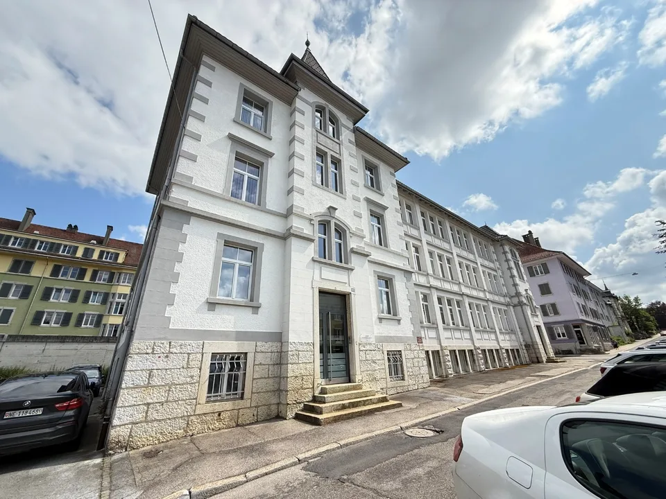 Bâtiment industriel historique à vendre – Rue Beau-Site 17, Le Locle