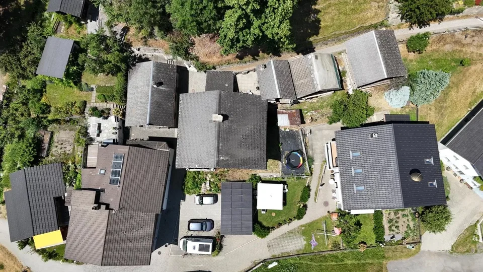 Appartement dans un immeuble ancien avec dépendances et parkings – photo 13 sur 15
