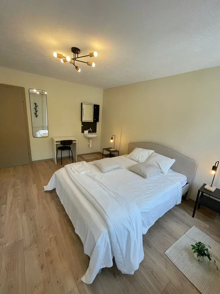 Immeuble – Hôtel-de-Ville 50 - 8.2% - Rénové