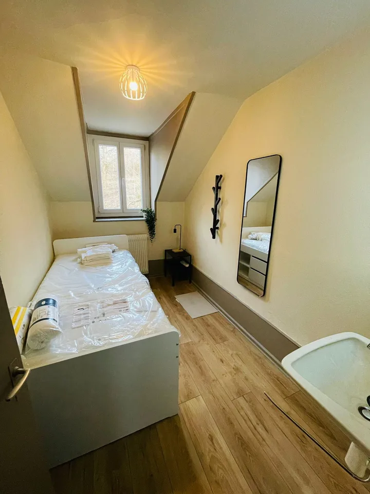Gebäude – Hôtel-de-Ville 50 - 8,2% - Renoviert – Foto 8 von 10