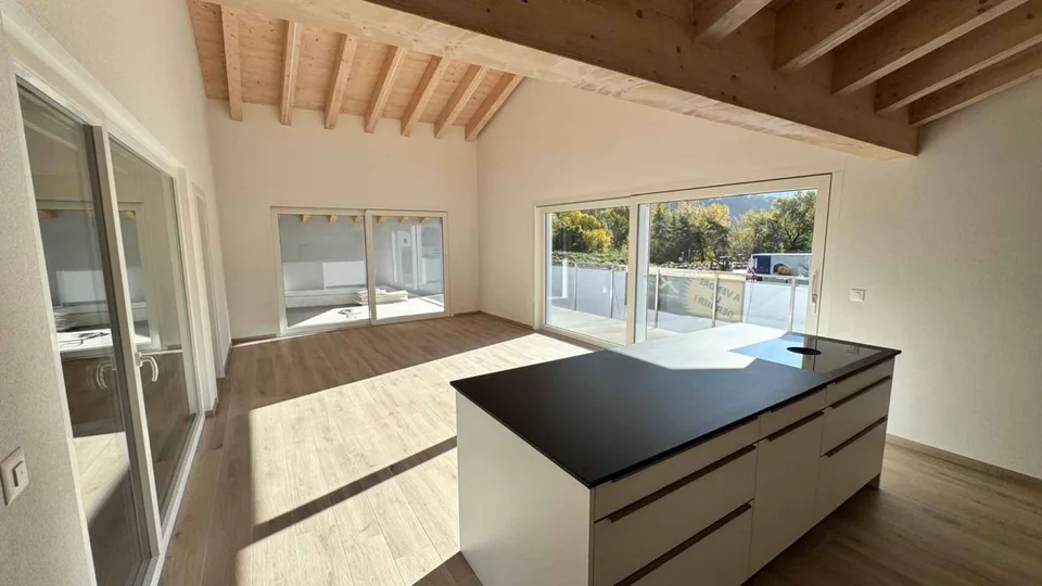 Neue 4.5-Zimmer-Wohnung + Büro