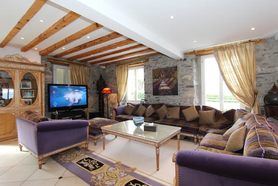 Exklusiv! Villa mit Panoramablick auf Montreux