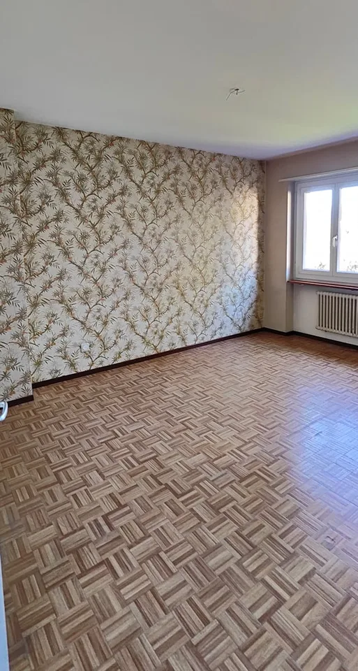 Helles 3.5-Zimmer-Apartment mit Balkon und Panoramablick in Vacallo