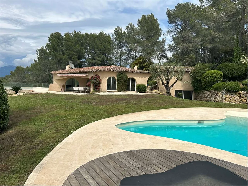 Bellissima villa vicino a Mougins
