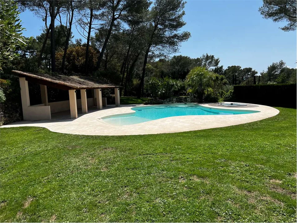 Bellissima villa vicino a Mougins – foto 10 di 11