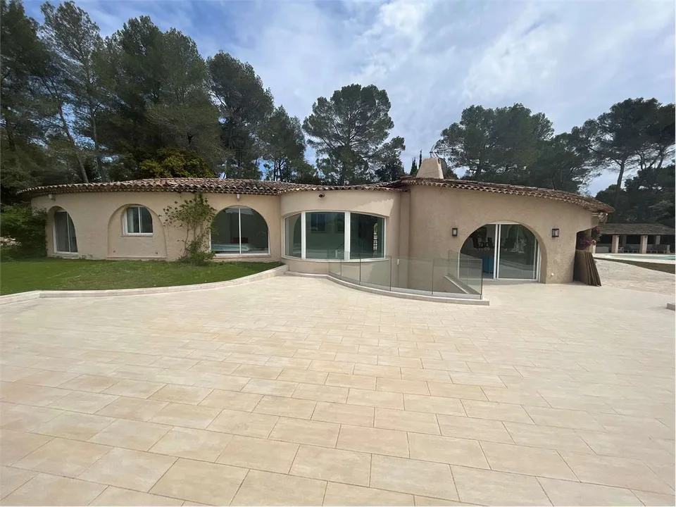 Bellissima villa vicino a Mougins