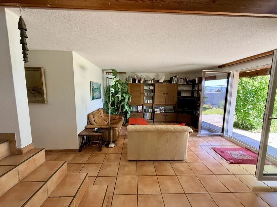 Freistehendes Einfamilienhaus mit Erdsondenheizung, Gaggenau-Küche und Gartenparadies