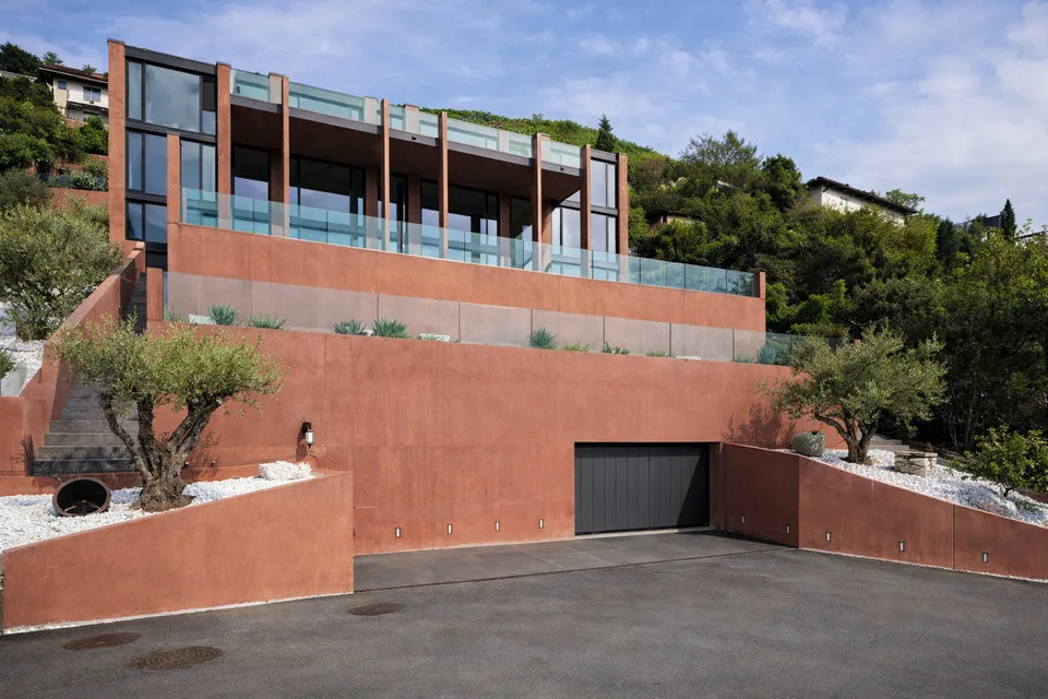 Casa Rossa - un capolavoro contemporaneo affacciato sul Lago