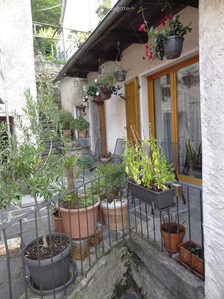 Tipica casa ticinese antica
