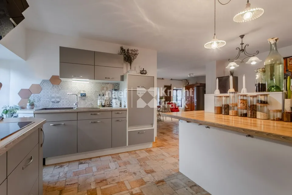 Magnifique Bauernhof renoviert mit 2 Apartments zur Verkauf in Font