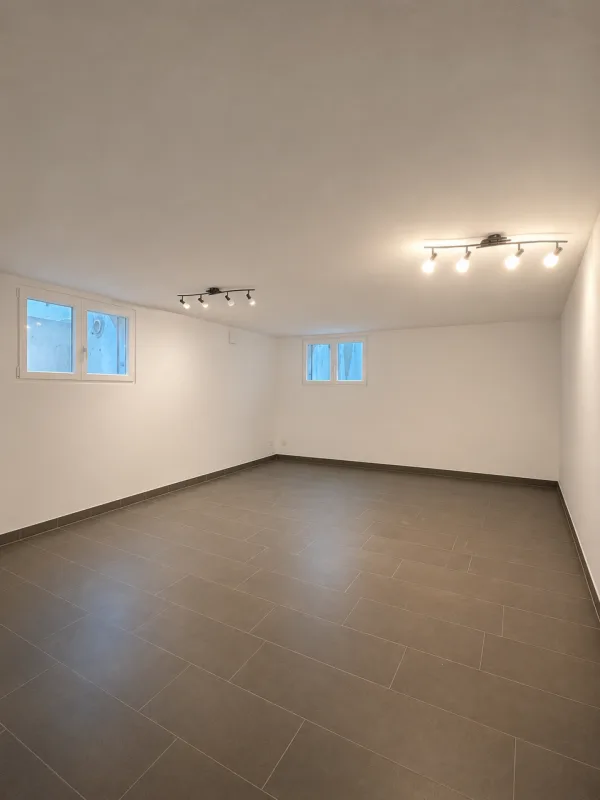 Lokal mit 38 m² und Dusche