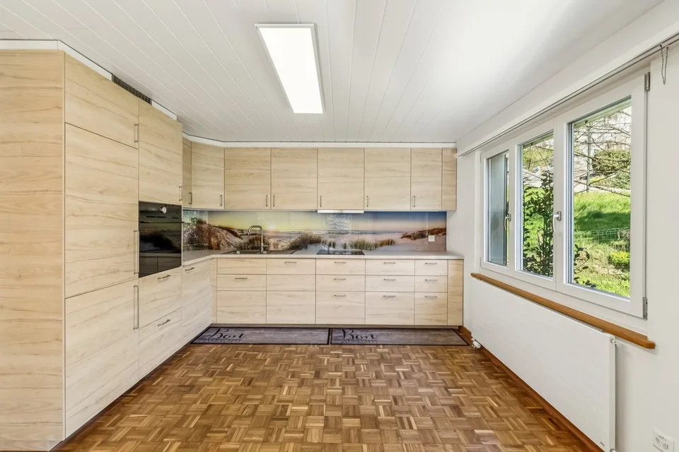 Paradiso familiare modernizzato con un giardino meravigliosamente grande