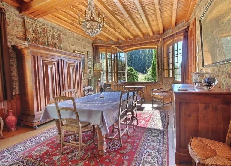Superbe manoir avec vue sur le lac de Joux – photo 9 sur 13