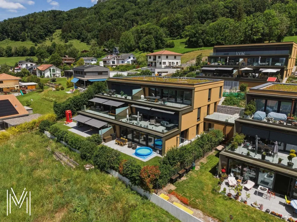 Außergewöhnliche 4.5-Zimmer-Dachterrassenwohnung mit eigenem Garten – Foto 6 von 13