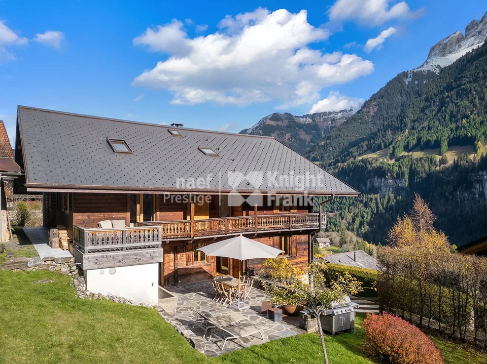 Außergewöhnliches Chalet mit 12,5 Zimmern zum Verkauf in Champéry