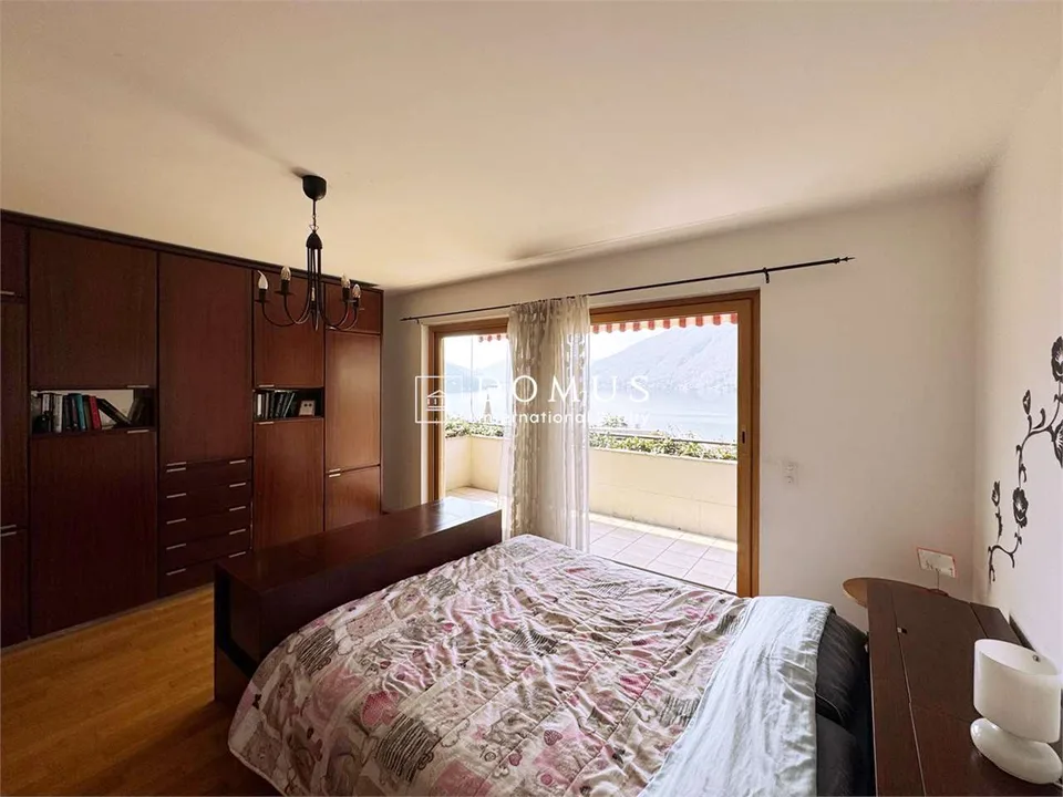 Villa con splendida vista lago