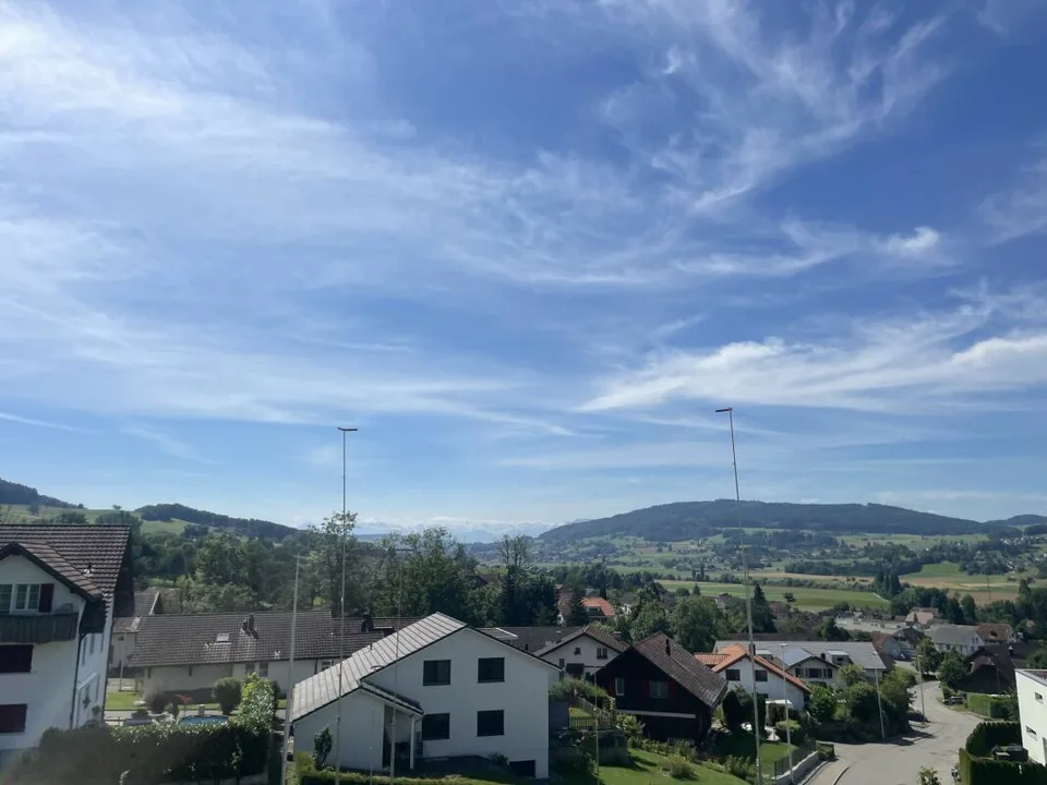 Ampio appartamento con terrazza di 6,5 stanze con vista