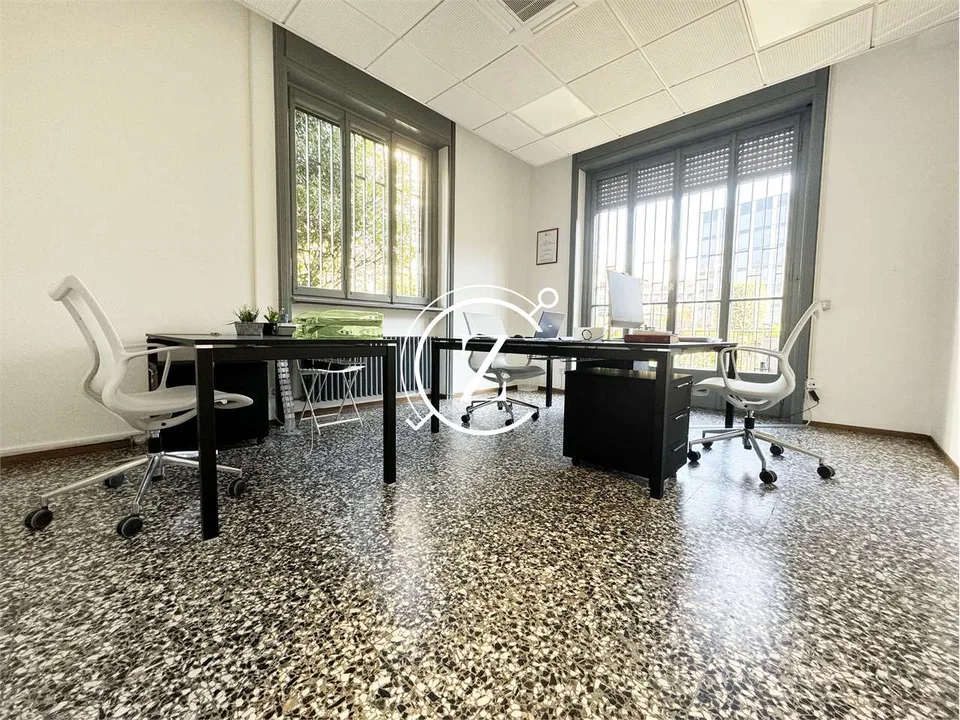Komfortables Büro zum Verkauf im Zentrum von Chiasso