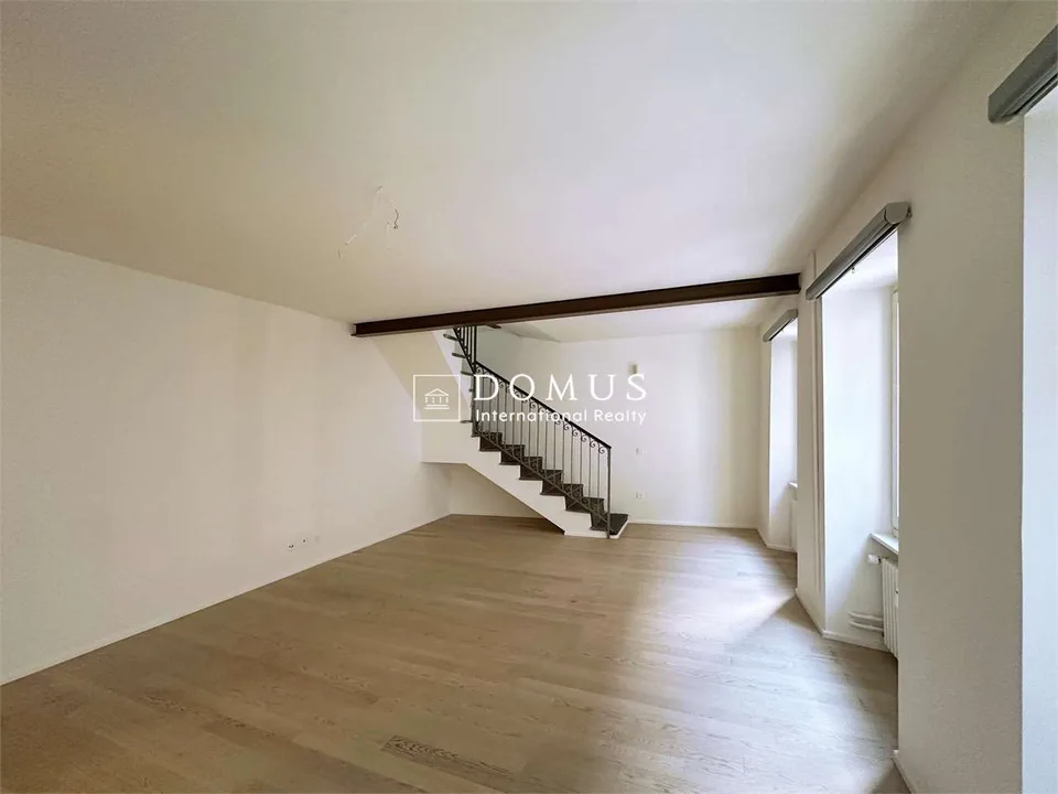 Duplex à vendre dans le centre historique de Bissone – photo 6 sur 7