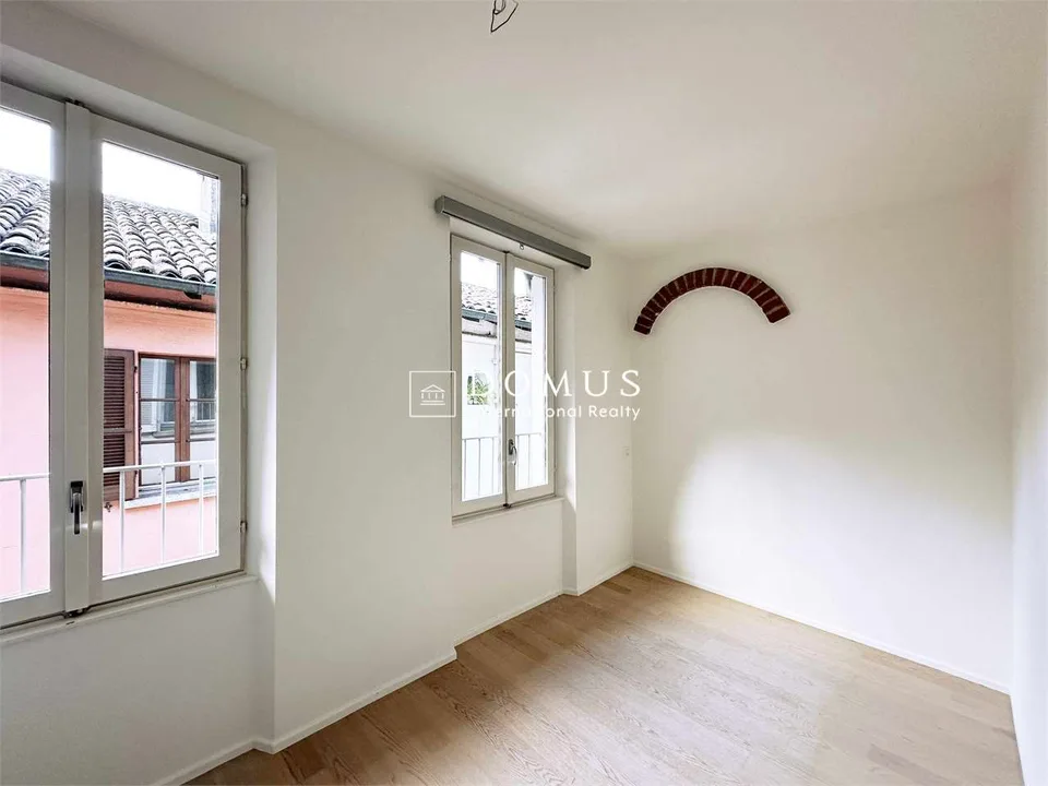 Duplex zur Verkauf im historischen Zentrum von Bissone
