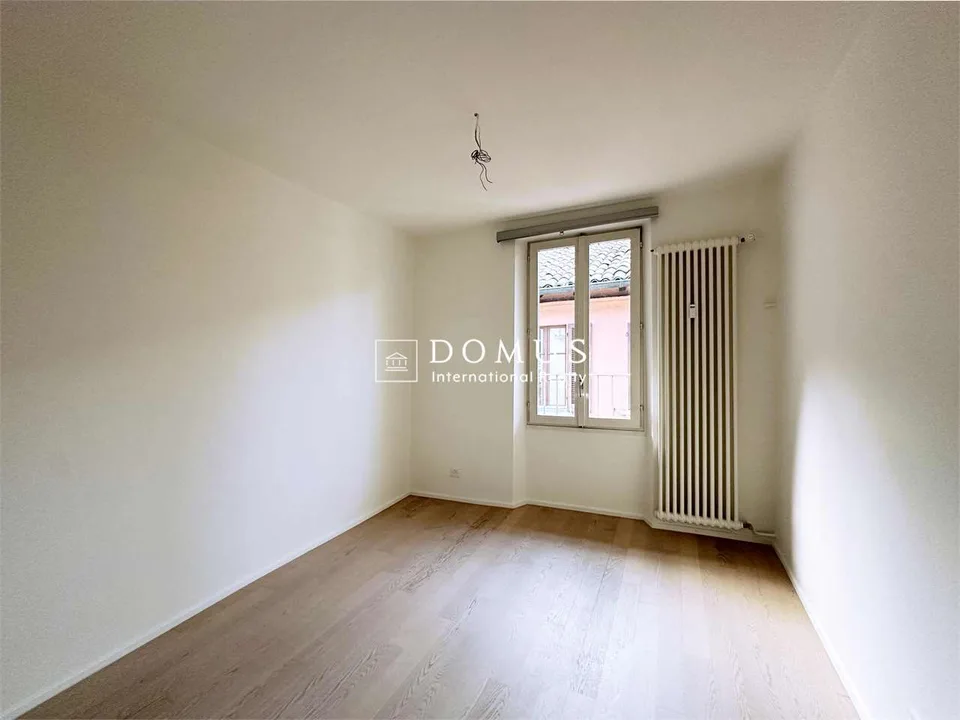 Duplex zur Verkauf im historischen Zentrum von Bissone